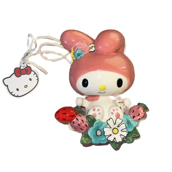 Hello kitty friends blue sky swing ceramic